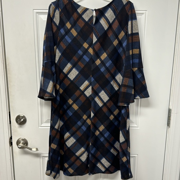 JH swing dress - Picture 3 of 4